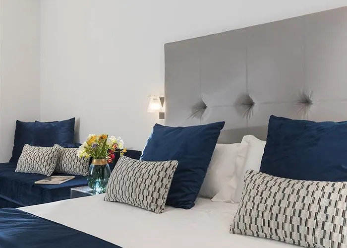 Residenza Zanardelli Отель типа "постель и завтрак" 4*